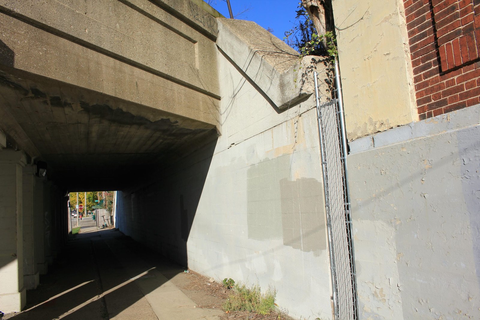 North abutment